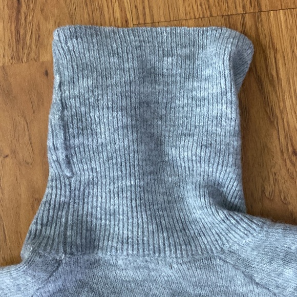 BNWT H&M gray turtle neck tunic - Picture 8 of 12